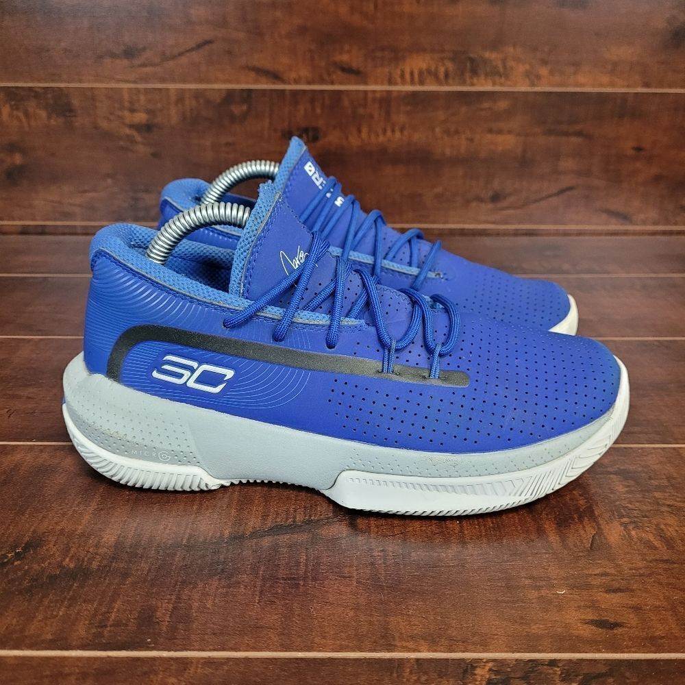 Under Armour SC 3Zero III Blue Athletic Basketball Sneakers Womens Size 6.5